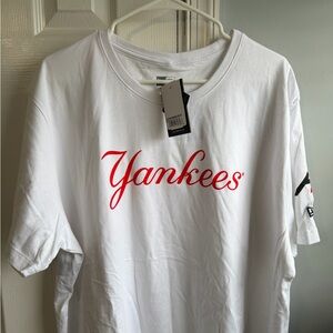 Yankees White T-Shirt P